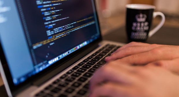 人材が少ない企業やスタートアップ企業ではフルスタックエンジニアが求められている！
